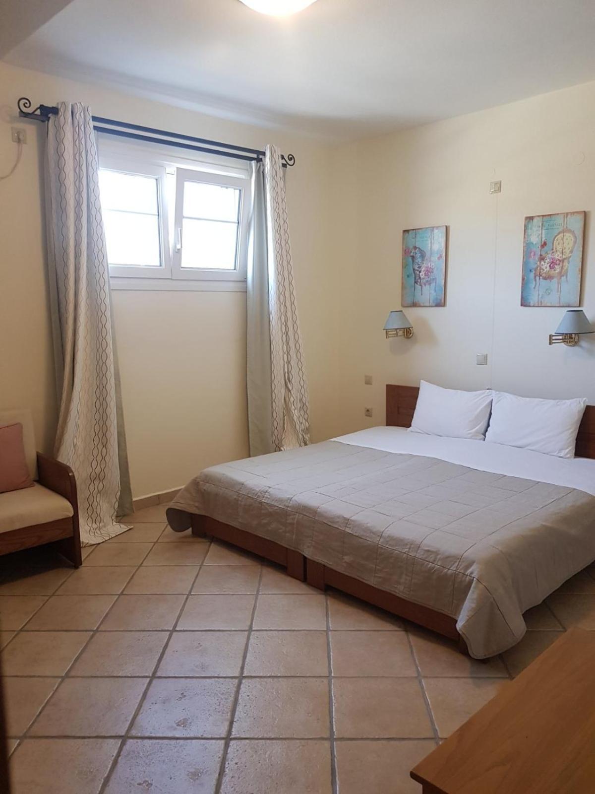 Ostria Hotel Adamantas (Milos) Quarto foto